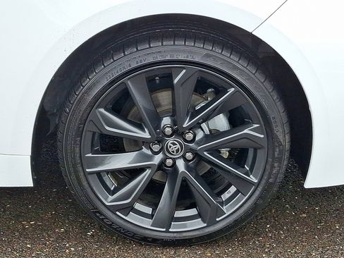 Certified 2025 Toyota Corolla SE image 8