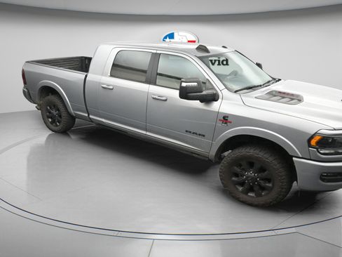 Used 2023 RAM 2500 Limited AWD/4WD image 35