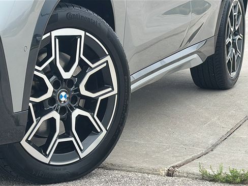 Certified 2024 BMW X1 xDrive28i w/ Convenience Package AWD/4WD image 3