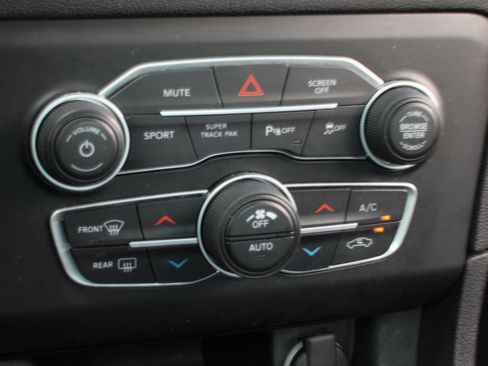 Used 2022 Dodge Charger GT image 28