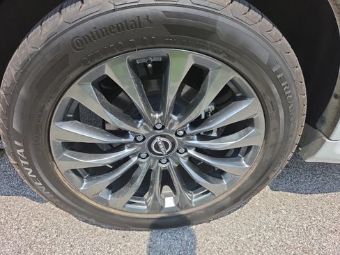 Used 2023 Nissan Armada Platinum w/ Cargo Package RWD image 10