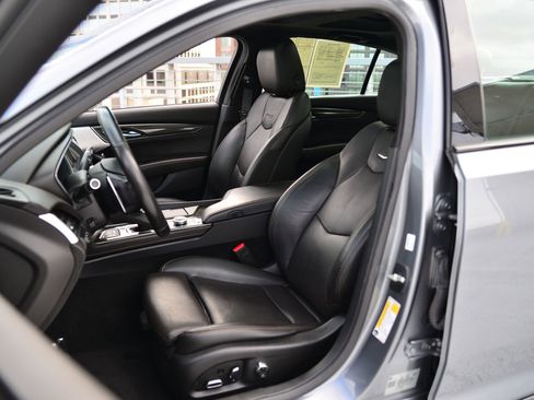 Used 2021 Cadillac CT5 V w/ Premium Package image 19