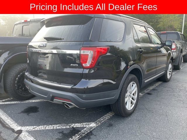 Used 2018 Ford Explorer XLT w/ Equipment Group 202A AWD/4WD image 8