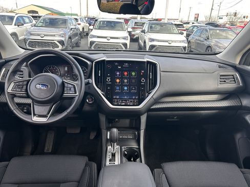 Used 2024 Subaru Ascent Premium w/ Convenience Package image 10