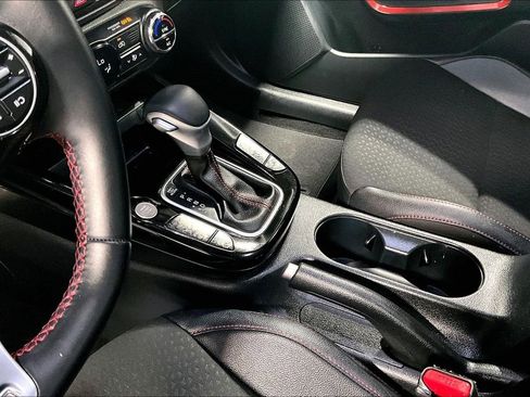 Used 2025 Kia Soul GT-Line image 17