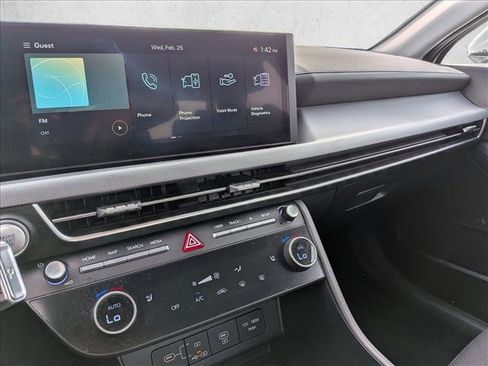 Used 2025 Hyundai Sonata SEL image 12