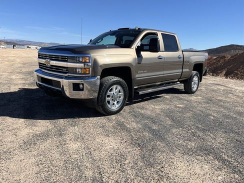 Used 2015 Chevrolet Silverado 2500 LTZ w/ Duramax Plus Package image 4
