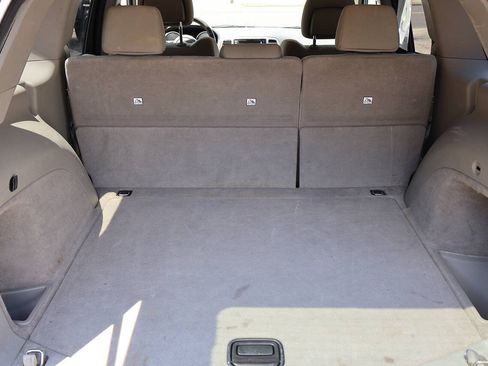Used 2012 Jeep Grand Cherokee Laredo AWD/4WD image 10