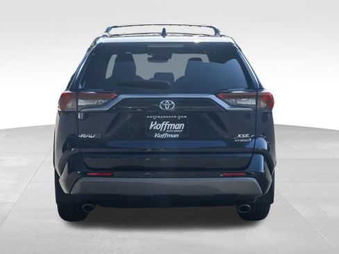 Used 2020 Toyota RAV4 XSE w/ Carpet Mat Package AWD/4WD image 8