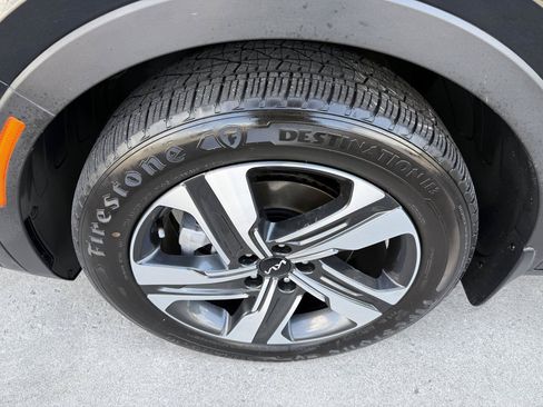 Used 2022 Kia Sorento AWD SX Prestige Plug-In Hybrid image 59
