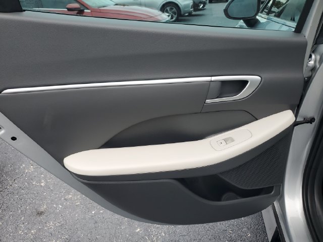 Used 2024 Hyundai Sonata SEL FWD image 23