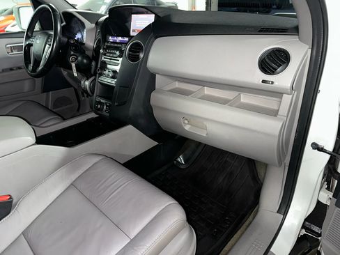 Used 2015 Honda Pilot Touring image 34