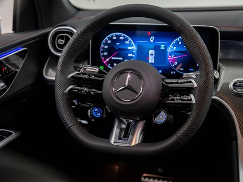 New 2026 Mercedes-Benz GLC 43 AMG 4MATIC image 11