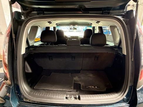 Used 2018 Kia Soul + FWD image 24
