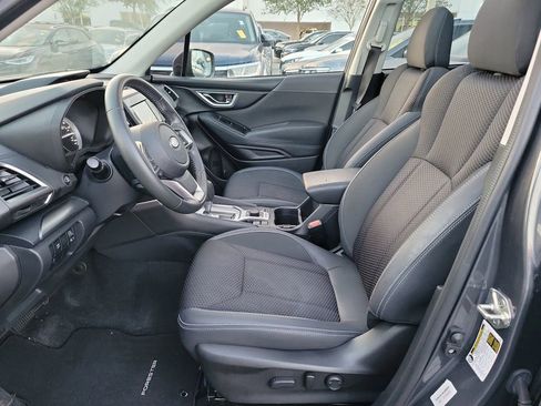 Used 2021 Subaru Forester Premium image 14