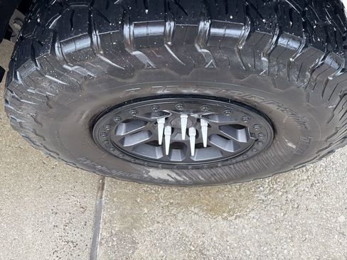 Used 2021 Jeep Wrangler Unlimited Rubicon w/ Xtreme Recon 35" Tire Package image 8