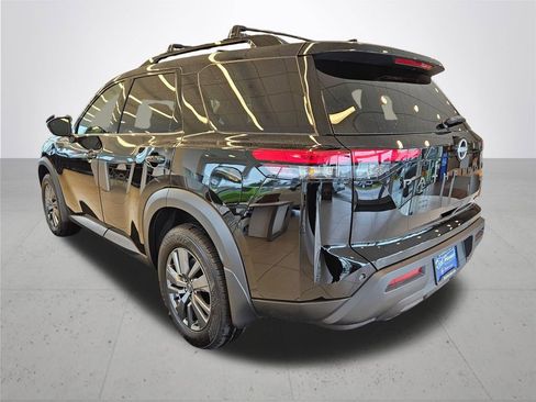 New 2025 Nissan Pathfinder SV w/ Black Appearance Package image 10