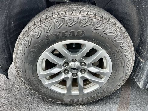 Used 2020 Chevrolet Silverado 1500 RST AWD/4WD image 32