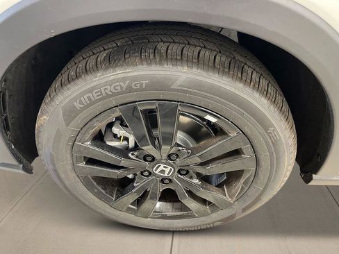 New 2026 Honda HR-V Sport image 12