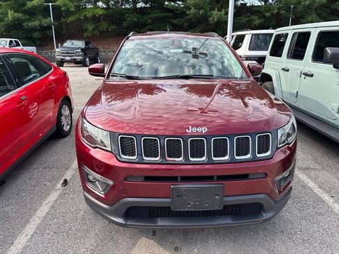 Used 2021 Jeep Compass Latitude AWD/4WD image 2