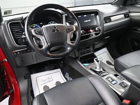 Used 2021 Mitsubishi Outlander SEL image 9