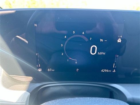 Certified 2024 Buick Encore GX Sport Touring w/ Comfort Package image 19