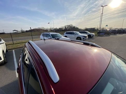 Used 2017 Jeep Cherokee Latitude w/ Comfort & Sound Group image 14