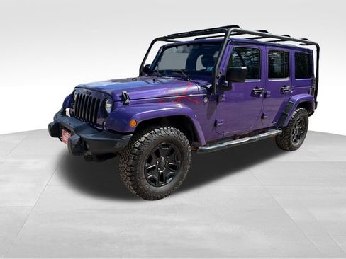 Used 2016 Jeep Wrangler Unlimited Sahara AWD/4WD image 7