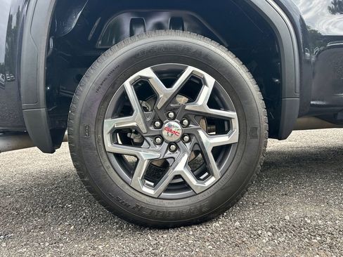 Used 2024 GMC Sierra 1500 SLE AWD/4WD image 18