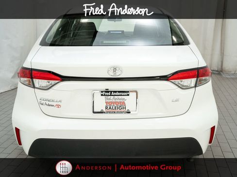 Certified 2024 Toyota Corolla LE FWD image 4