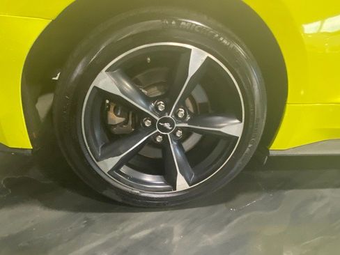 Used 2021 Ford Mustang GT RWD image 10