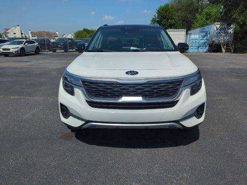 Used 2021 Kia Seltos S AWD/4WD image 2