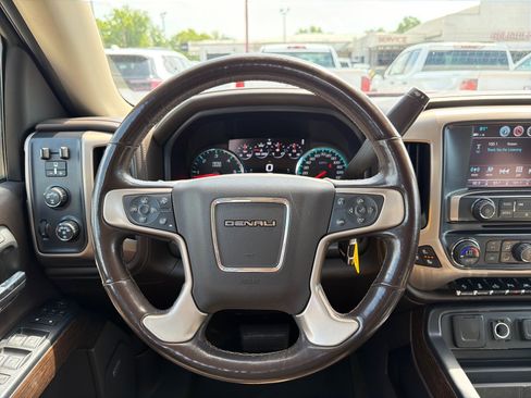 Used 2018 GMC Sierra 1500 Denali w/ Denali Ultimate Package AWD/4WD image 15