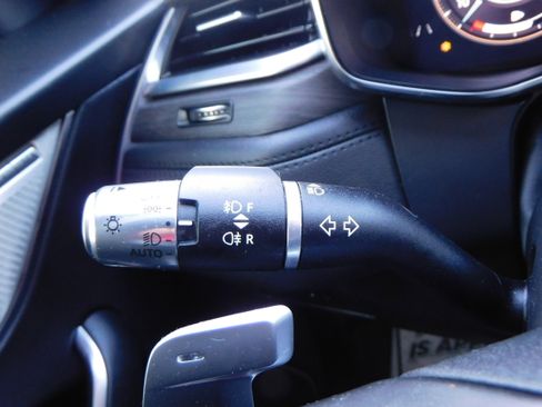 Used 2021 Jaguar F-PACE S image 19