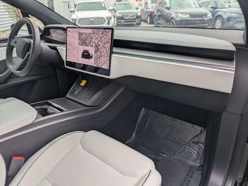 Used 2023 Tesla Model X Plaid image 31