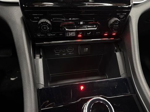 New 2025 Jeep Grand Cherokee Laredo X image 11