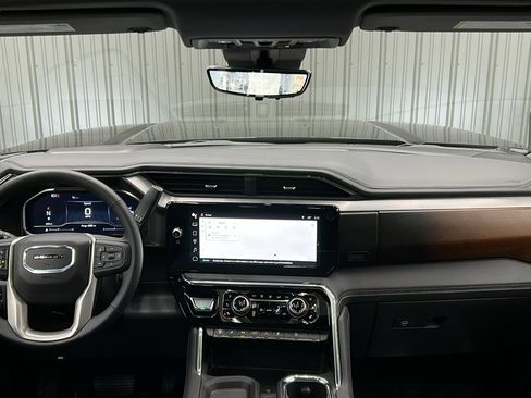 Used 2025 GMC Sierra 3500 Denali w/ Denali Reserve Package image 37