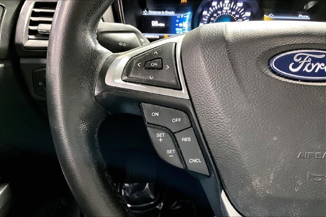 Used 2018 Ford Fusion SE w/ Equipment Group 201A FWD image 11