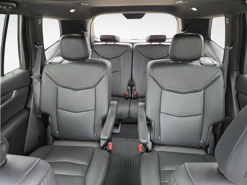 Used 2022 Cadillac XT6 Sport AWD/4WD image 32