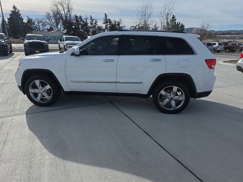 Used 2013 Jeep Grand Cherokee Limited w/ Luxury Group II image 8