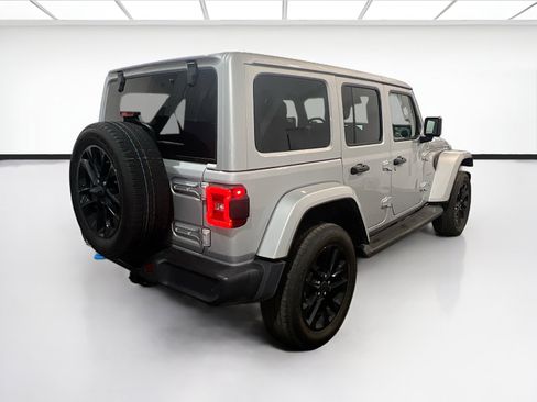 Used 2024 Jeep Wrangler Unlimited Sahara w/ Safety Group AWD/4WD image 4