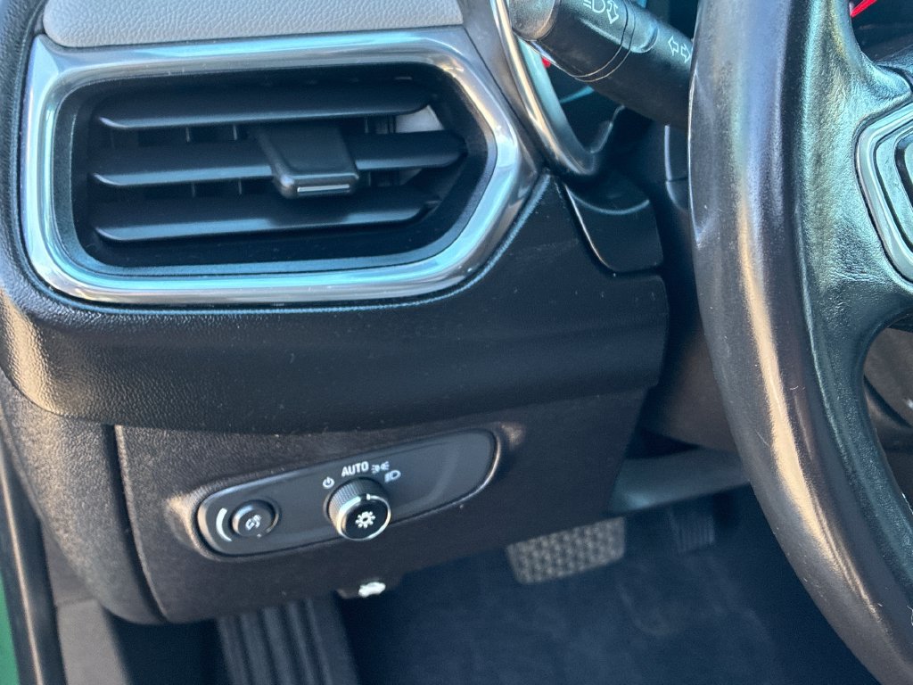 Used 2018 Chevrolet Equinox LT AWD/4WD image 14