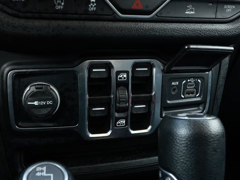 Certified 2024 Jeep Wrangler Unlimited Sport AWD/4WD image 19