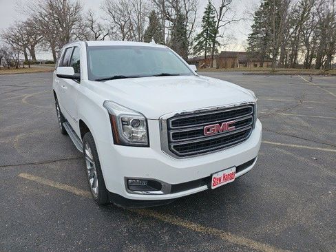 Used 2017 GMC Yukon SLE w/ Convenience Package image 7