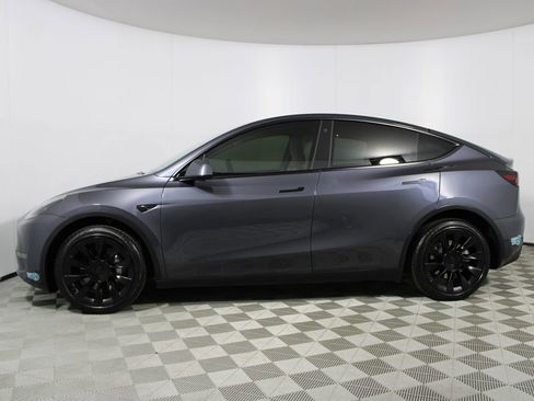 Used 2022 Tesla Model Y Long Range image 29