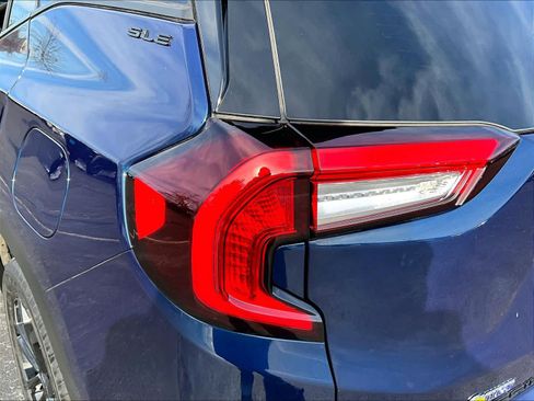 Used 2022 GMC Terrain SLE w/ Driver Convenience Package image 34