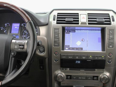 Used 2017 Lexus GX 460 Premium image 54