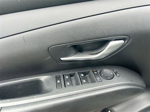 Used 2025 Hyundai Tucson SEL image 17