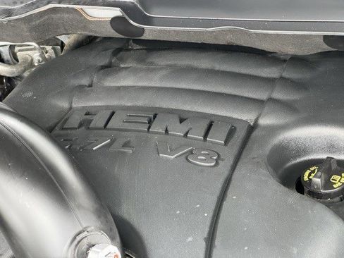 Used 2018 RAM 1500 Laramie image 36