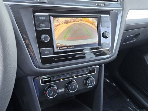 Certified 2022 Volkswagen Tiguan S image 23
